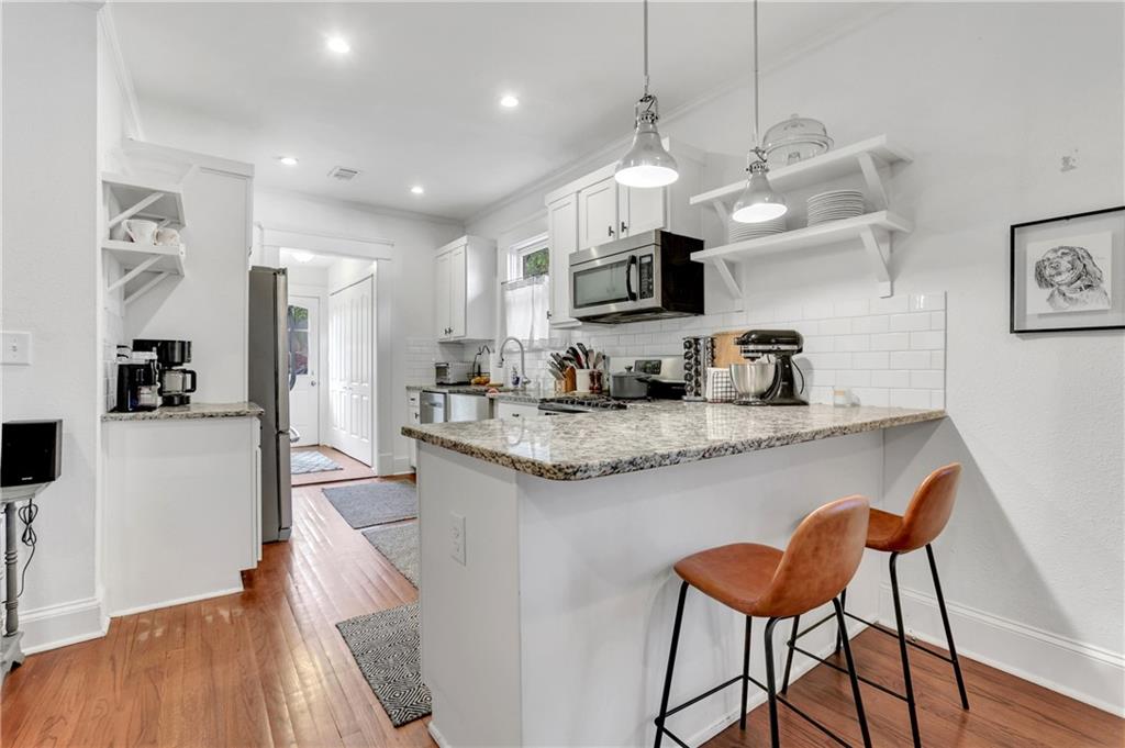 306 Rockyford Road NE