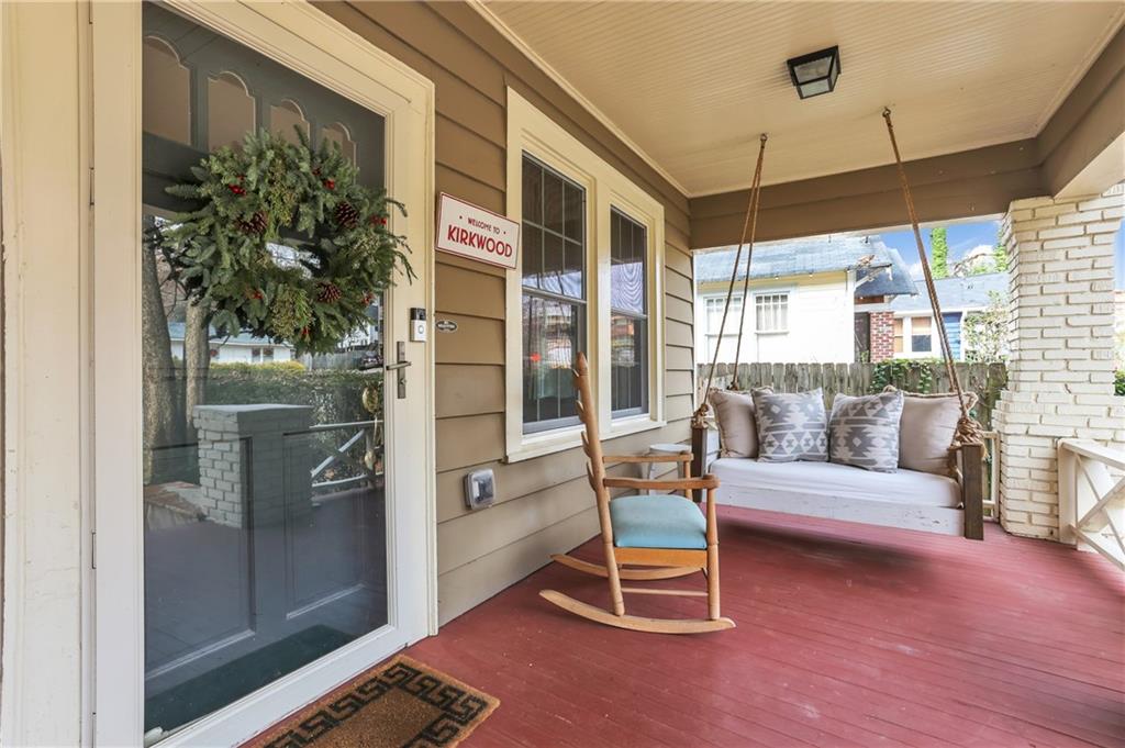 306 Rockyford Road NE