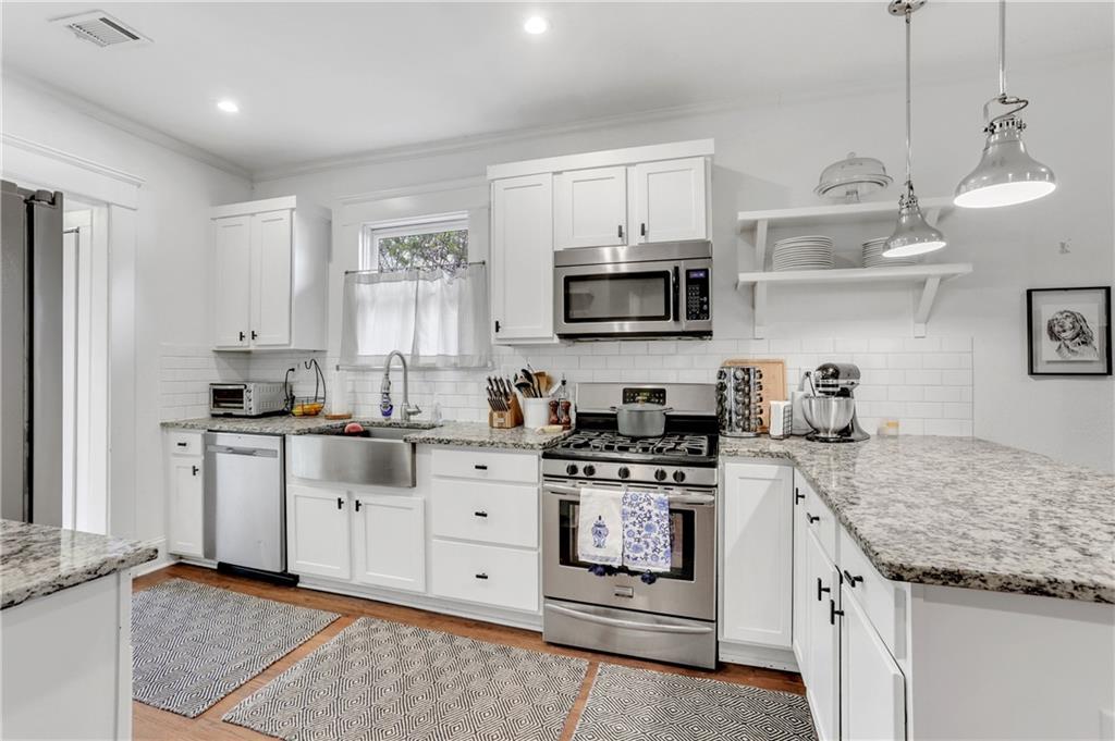 306 Rockyford Road NE