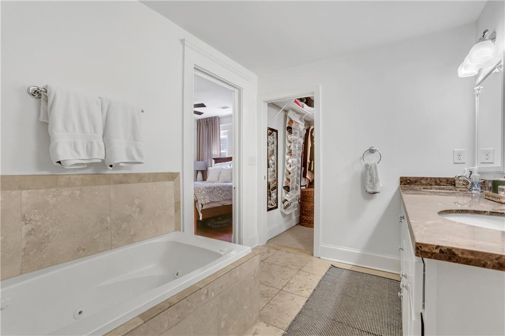 306 Rockyford Road NE