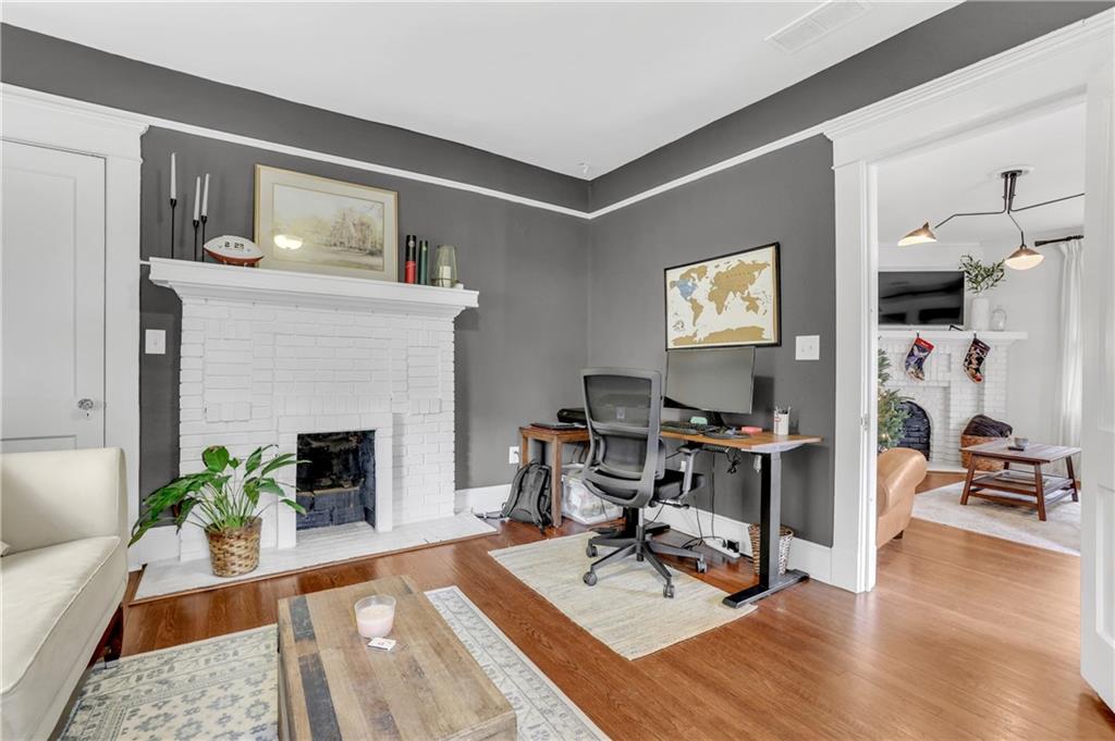 306 Rockyford Road NE