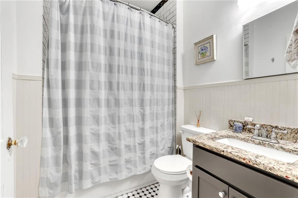 306 Rockyford Road NE