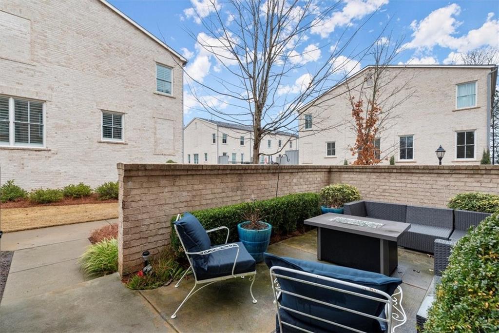 201 Old Orchard Lane