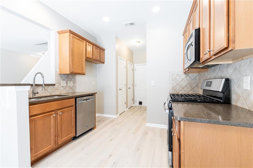 3035 Cross Creek Drive Unit 135