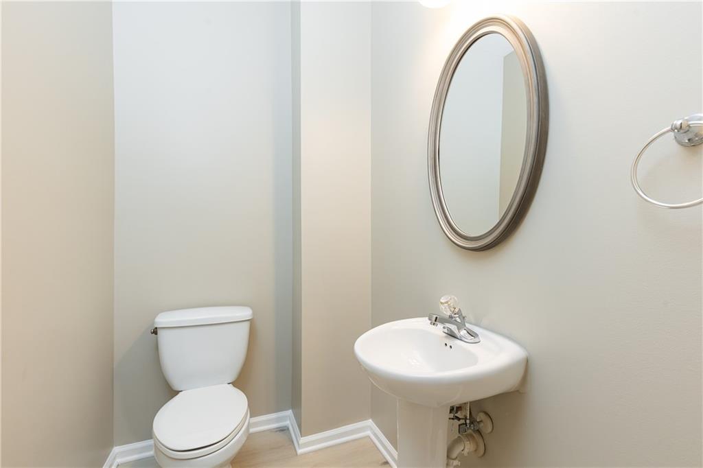 3035 Cross Creek Drive Unit 135