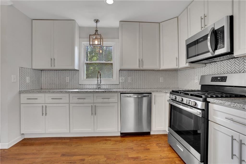208 Shadowlawn Road SE