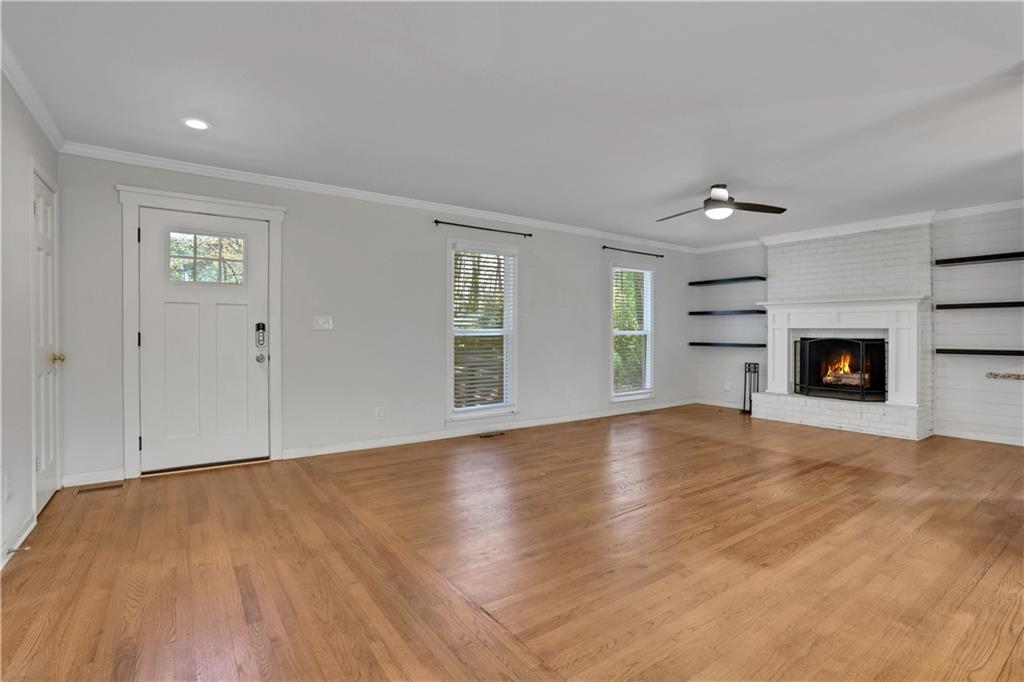 208 Shadowlawn Road SE