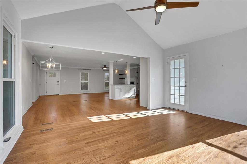 208 Shadowlawn Road SE