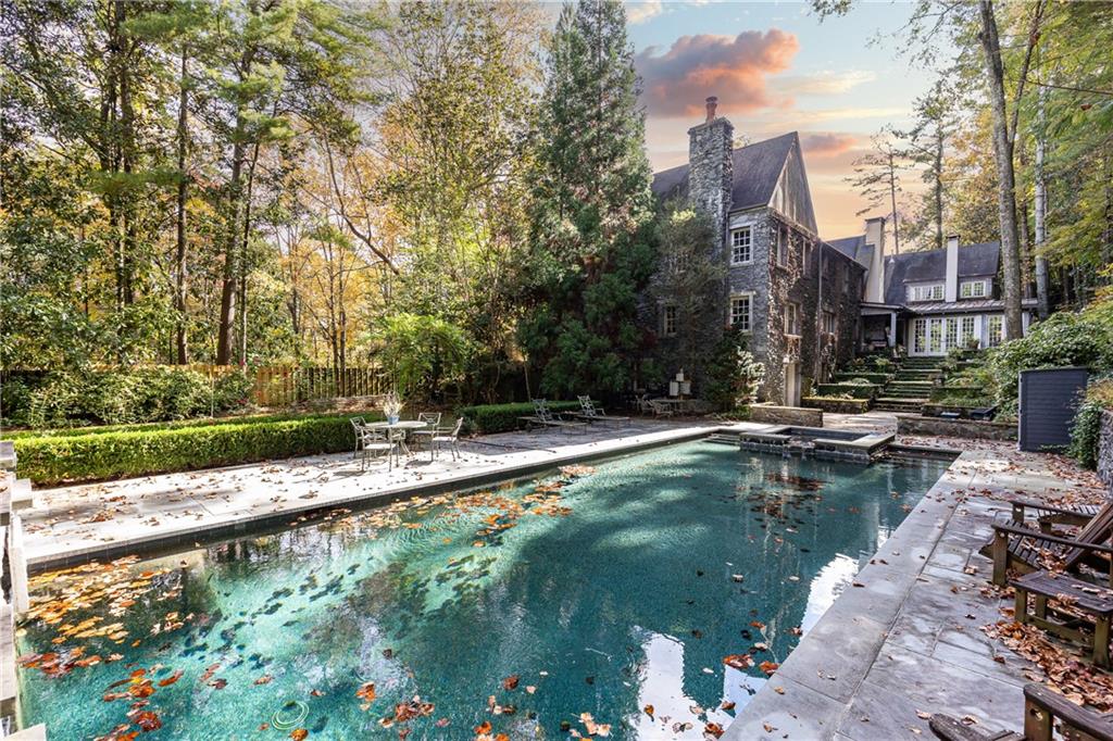 4322 Sentinel View NW