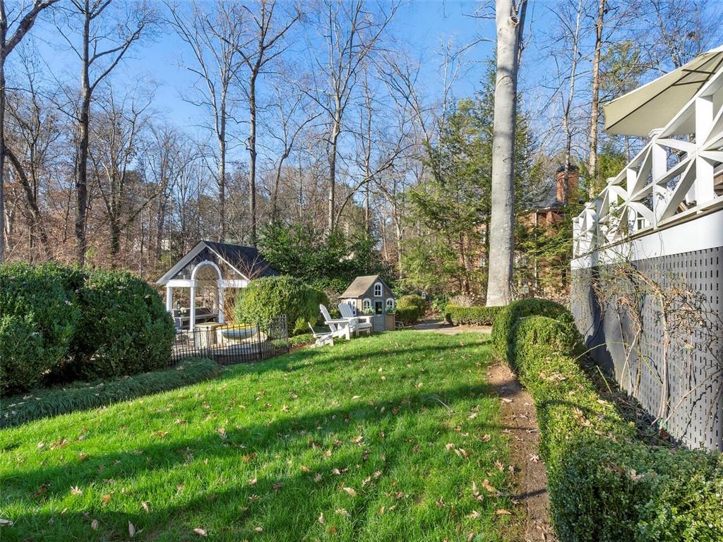 1290 W Wesley Road NW