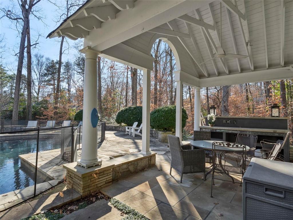 1290 W Wesley Road NW