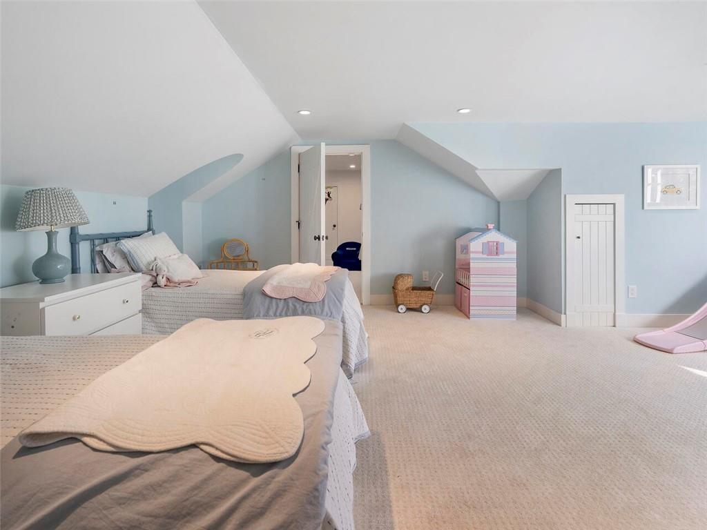 1290 W Wesley Road NW
