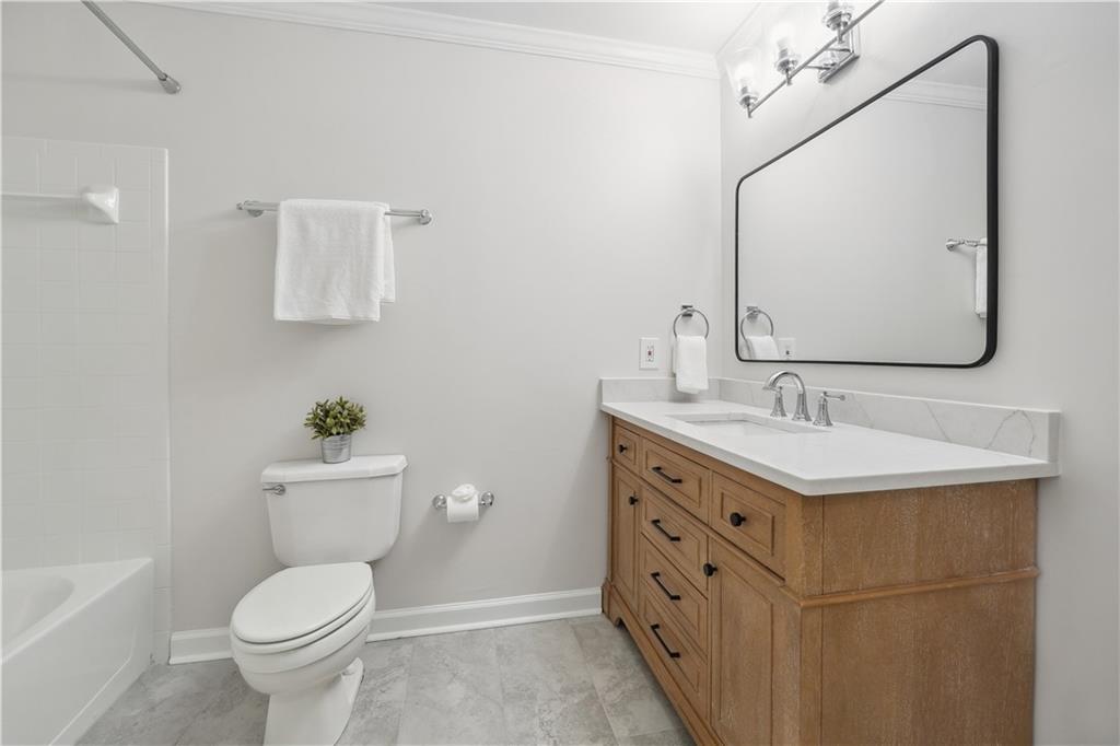 1101 Juniper Street NE Unit 231