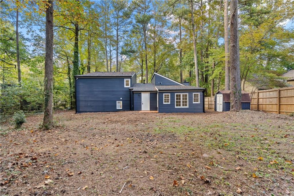 3272 Timber Bluff Drive NE
