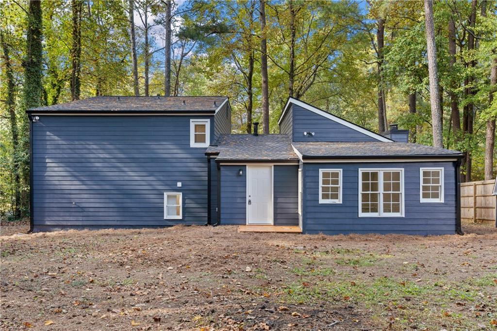 3272 Timber Bluff Drive NE