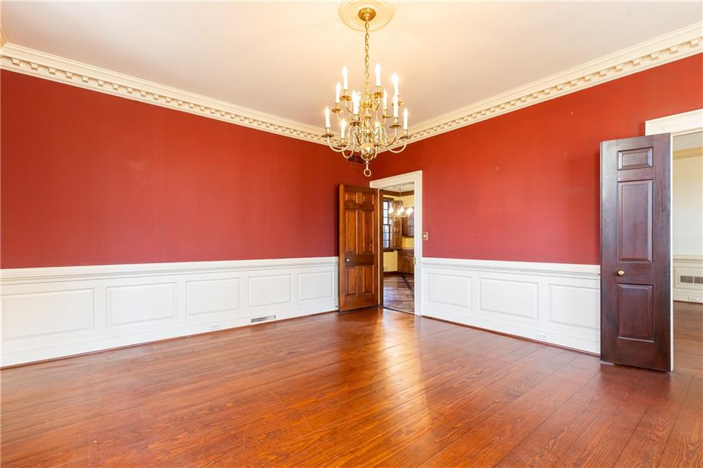1961 River Forest Road NW