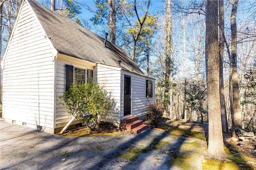 1961 River Forest Road NW