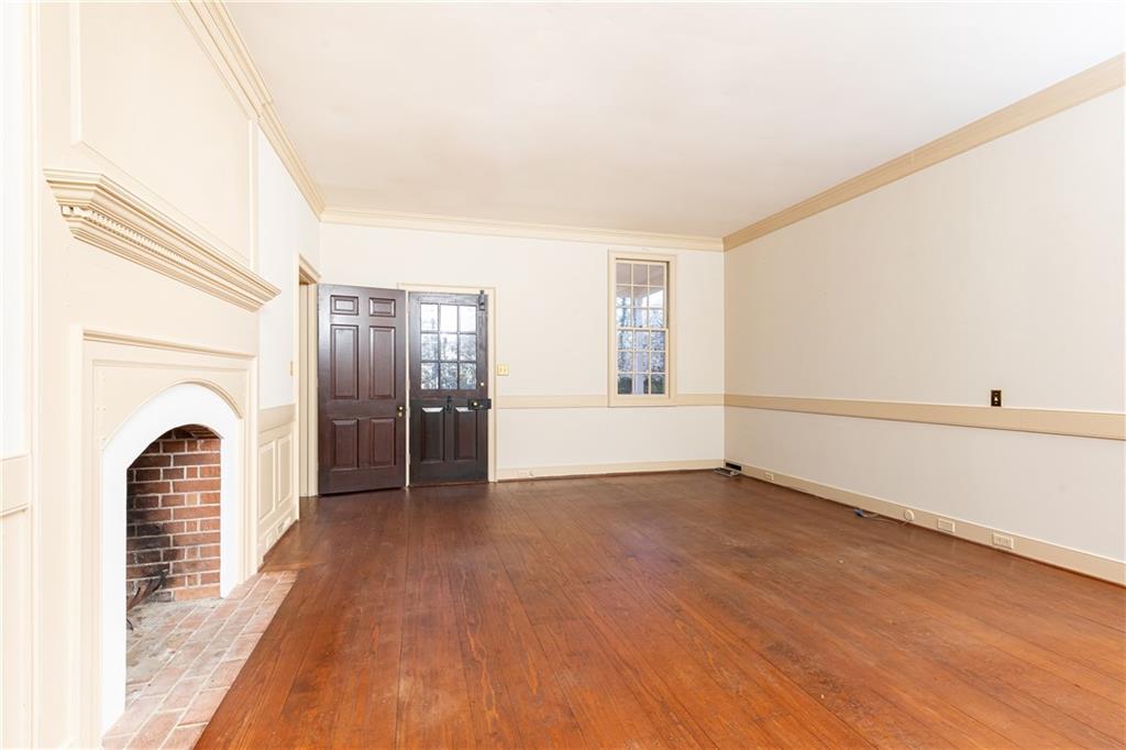 1961 River Forest Road NW