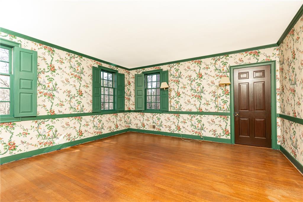 1961 River Forest Road NW