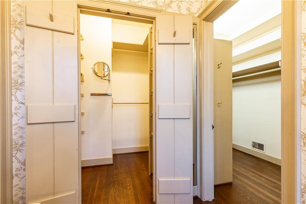 1961 River Forest Road NW