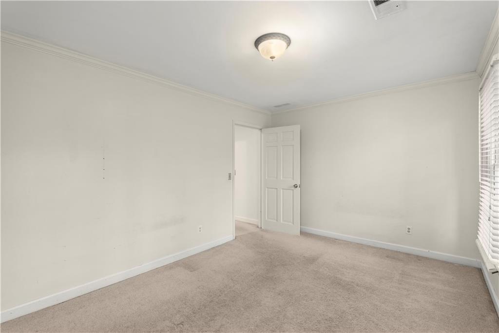 4687 Amberwood Trail