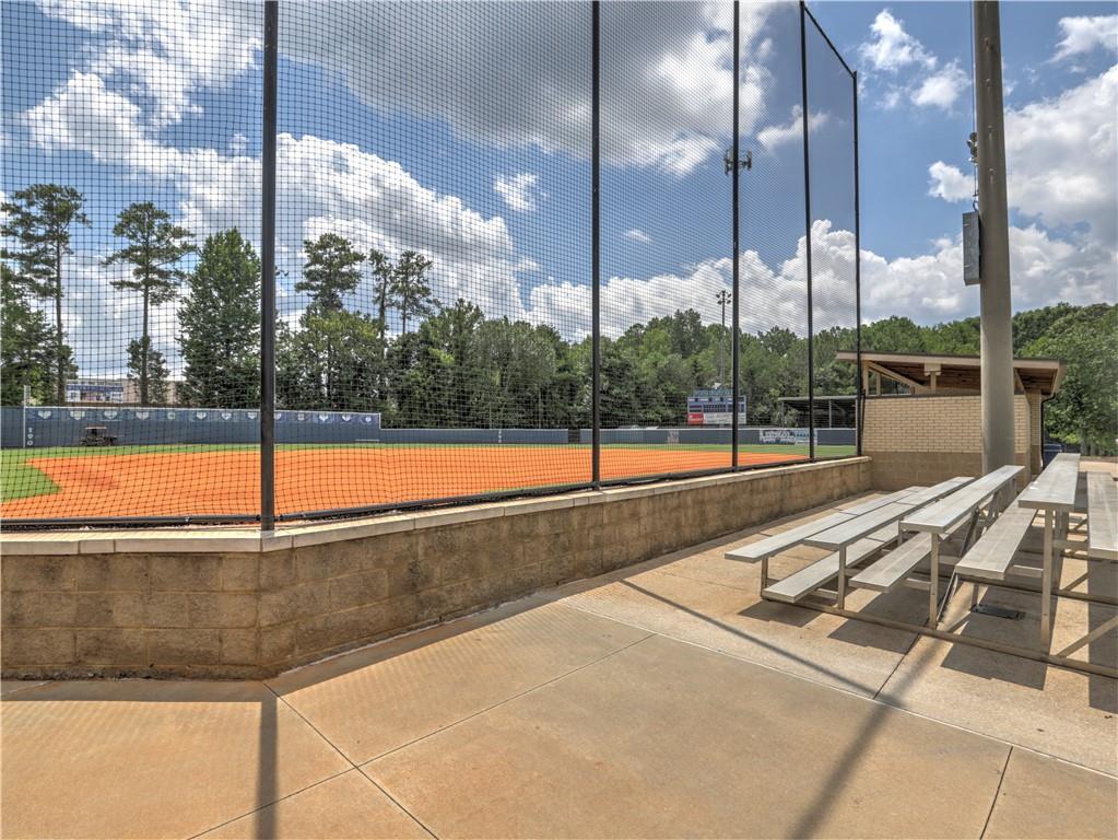 4687 Amberwood Trail