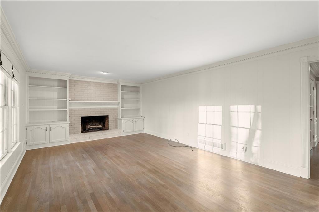 4687 Amberwood Trail