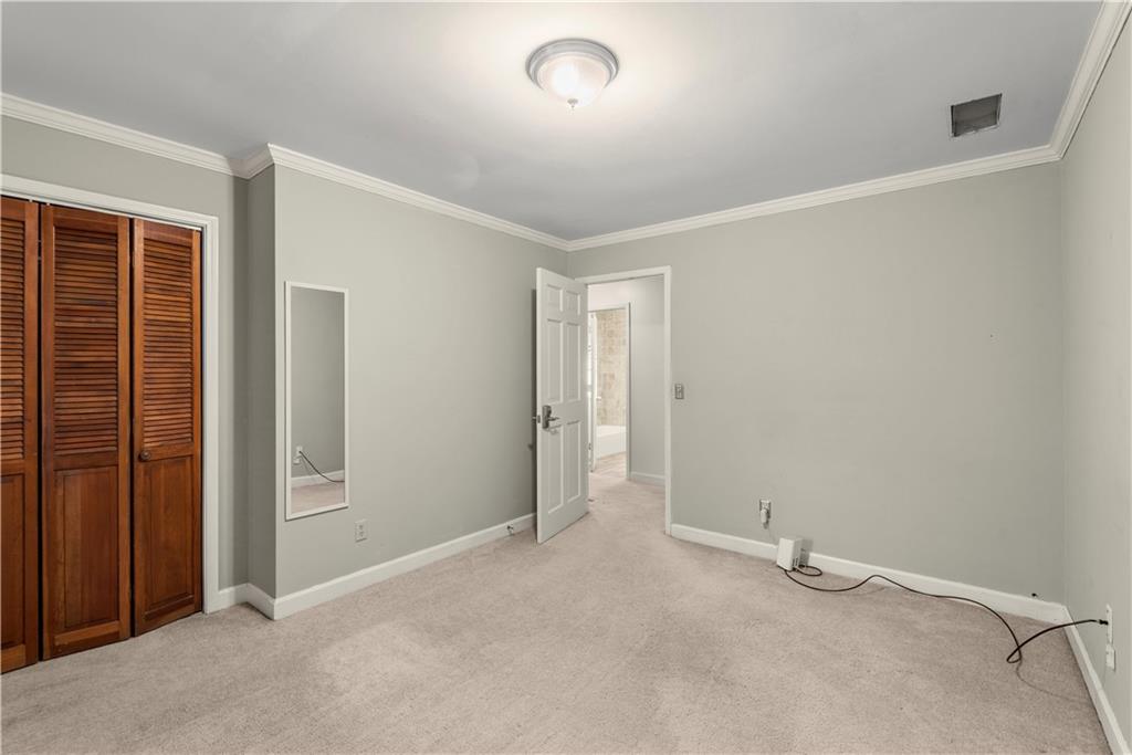 4687 Amberwood Trail