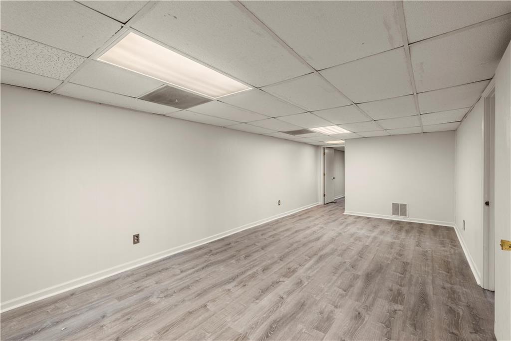 4687 Amberwood Trail