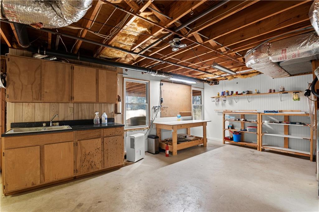 4687 Amberwood Trail