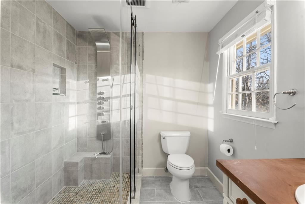 4687 Amberwood Trail