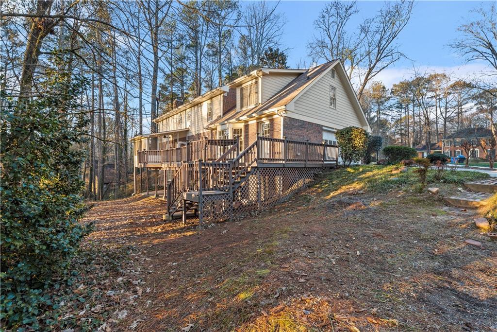 4687 Amberwood Trail