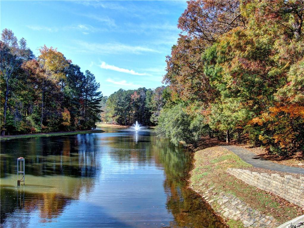 4687 Amberwood Trail