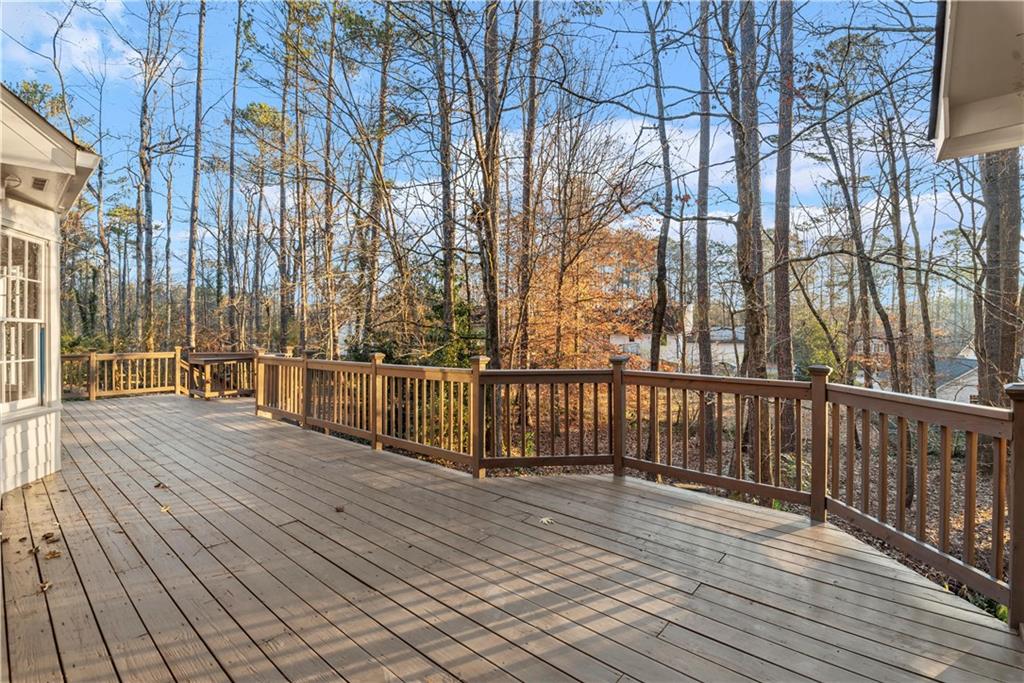 4687 Amberwood Trail