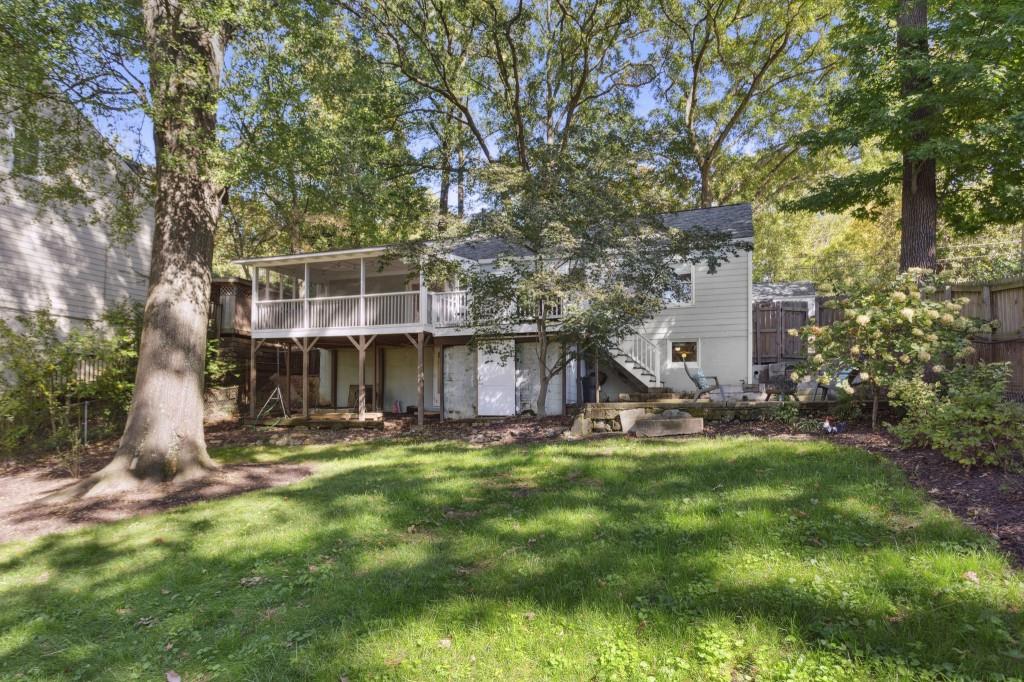 551 Hascall Road NW