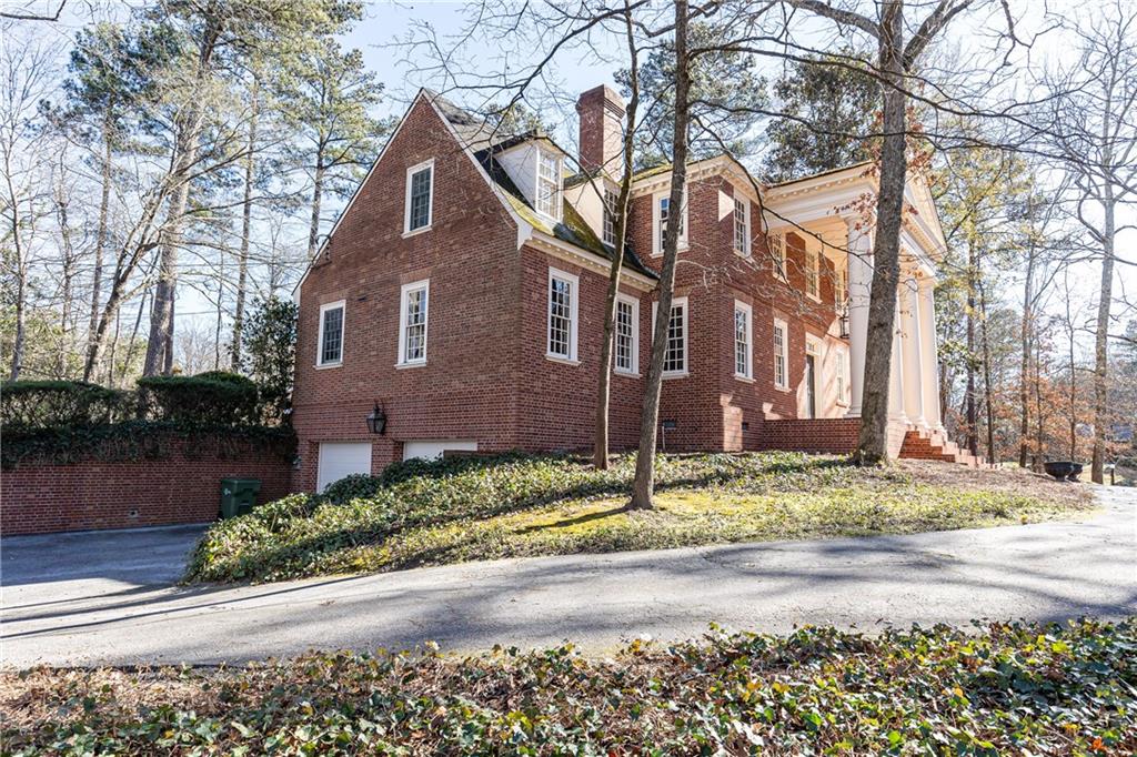 1961 River Forest Road NW