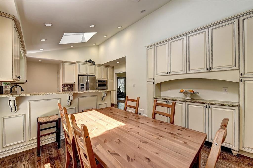 485 Valley Road