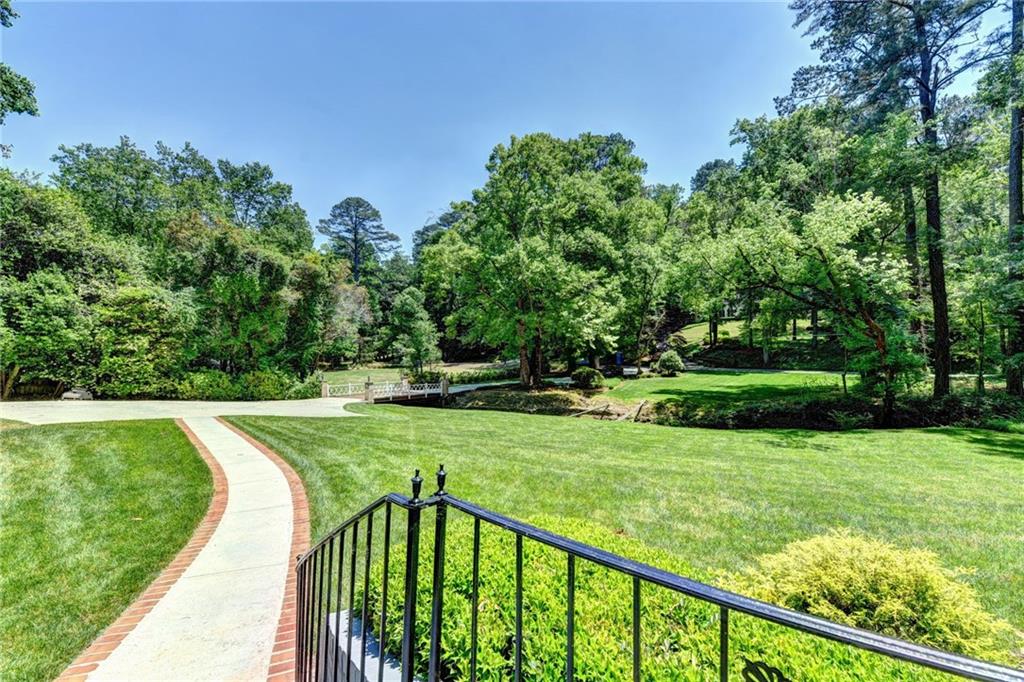 485 Valley Road