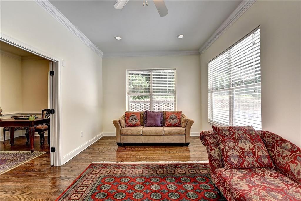 485 Valley Road