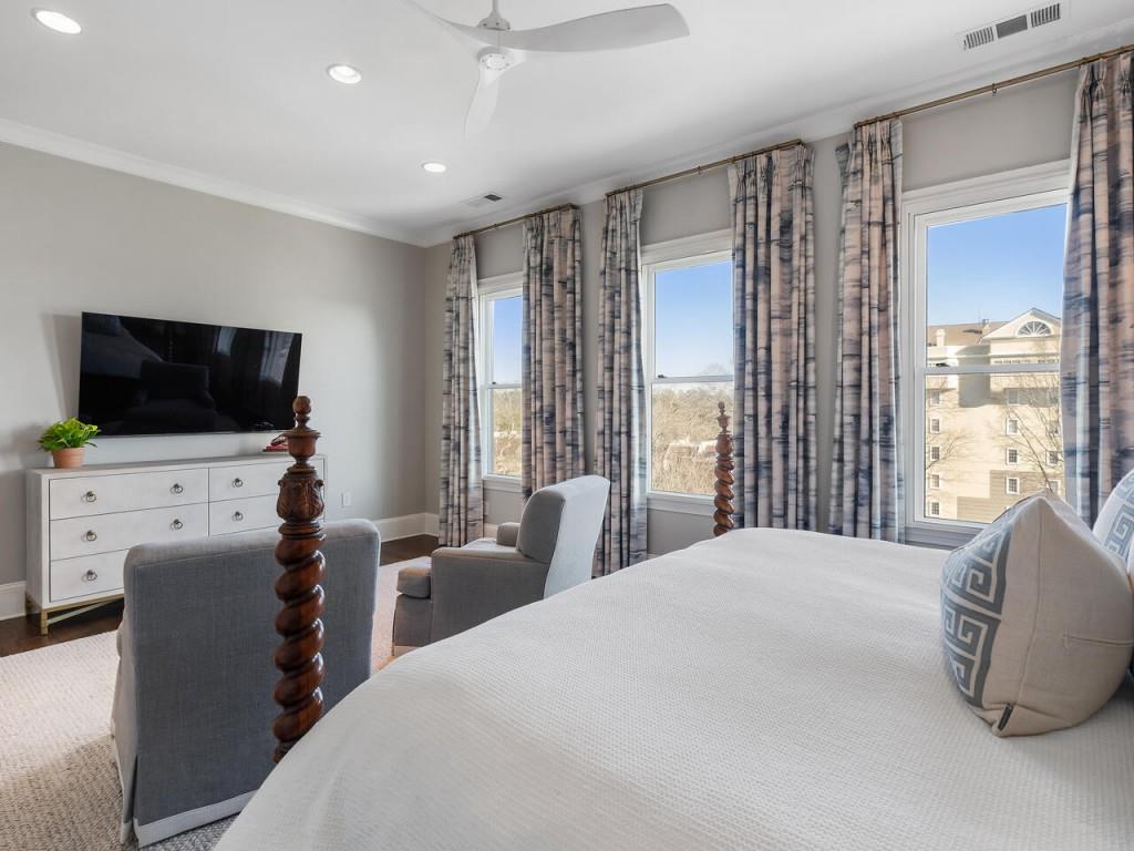 2500 Peachtree Road NW Unit 506N