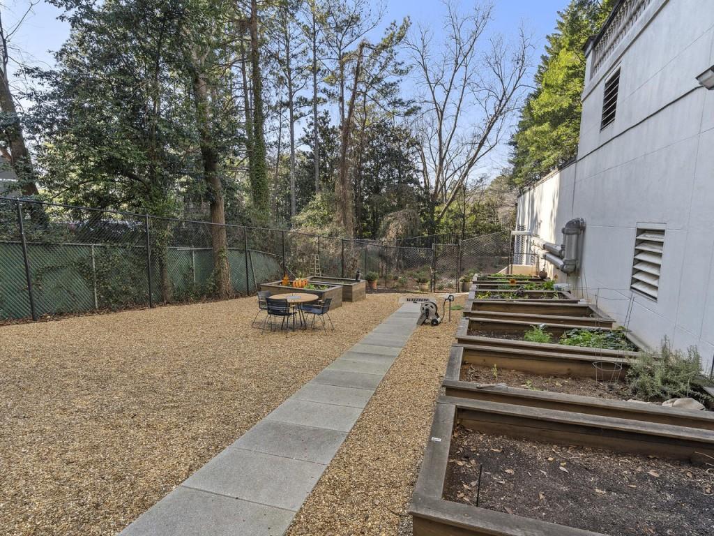 2500 Peachtree Road NW Unit 506N