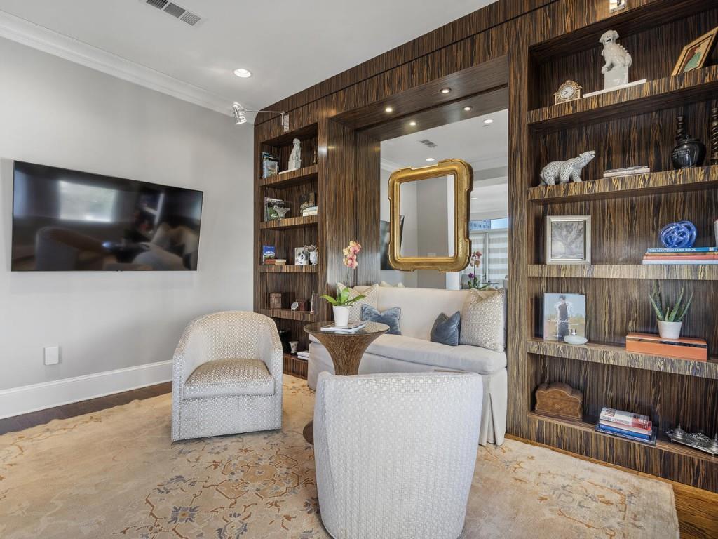 2500 Peachtree Road NW Unit 506N