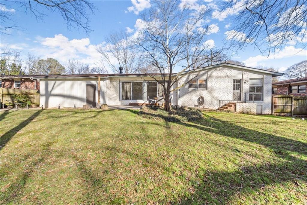 2440 Crockett Drive SE