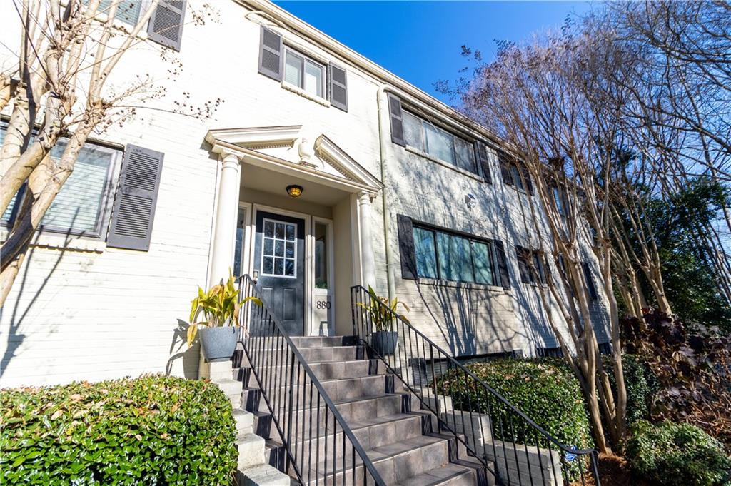 880 Glendale Terrace NE Unit 8