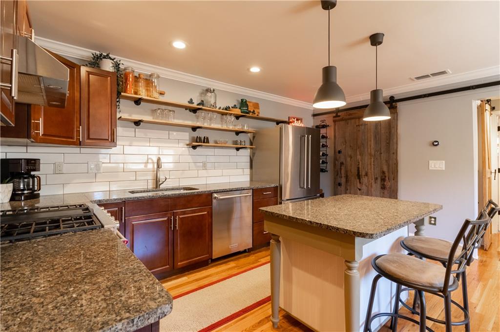 880 Glendale Terrace NE Unit 8