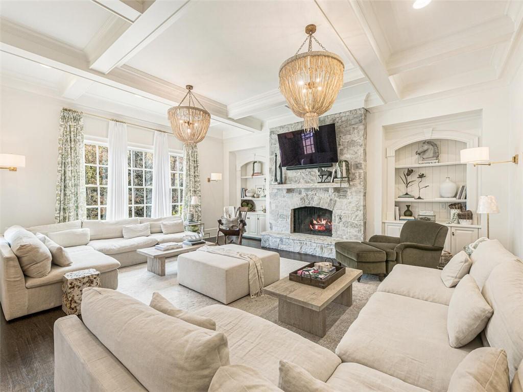 3010 Lancaster Square