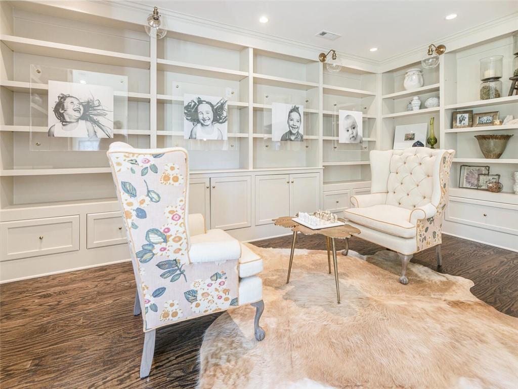 3010 Lancaster Square