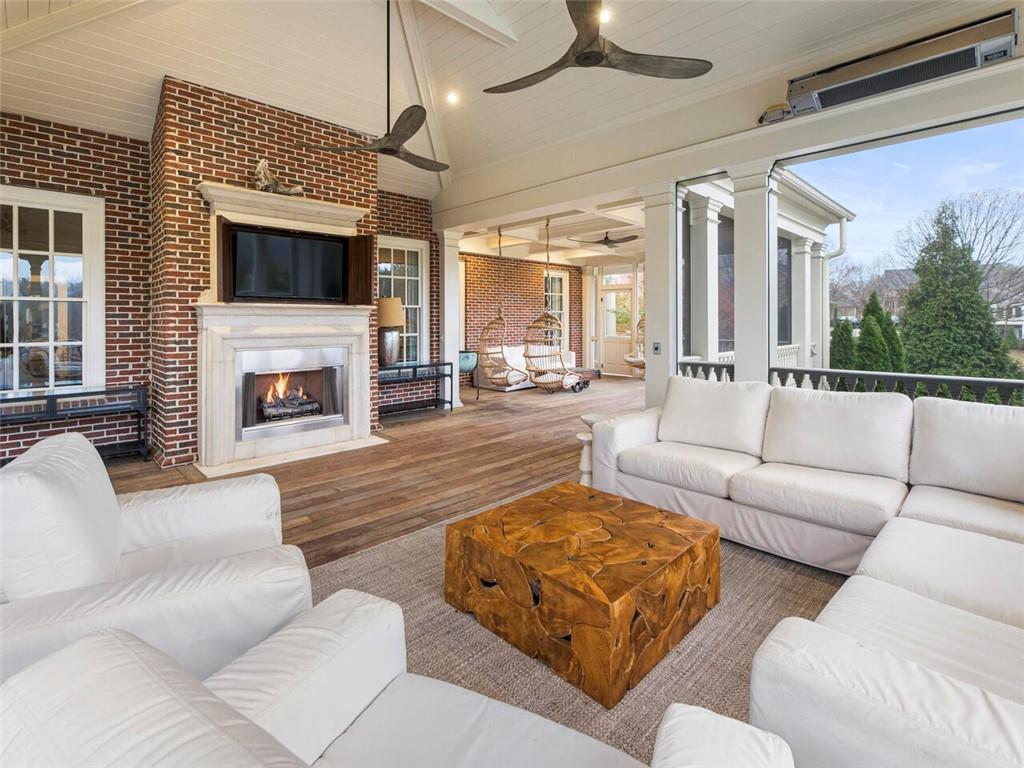 3010 Lancaster Square