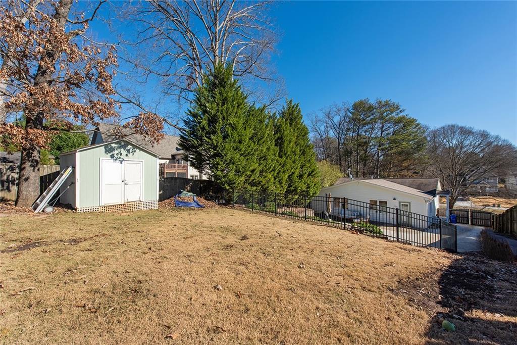 2796 Georgian Drive W