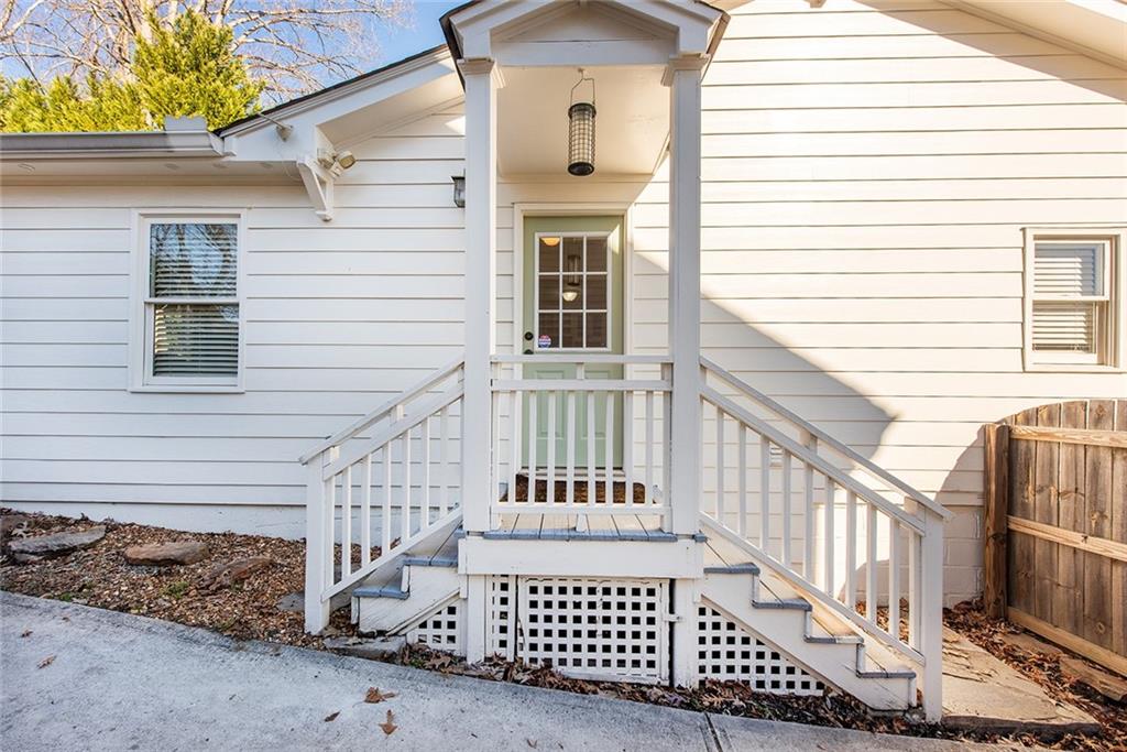 2796 Georgian Drive W